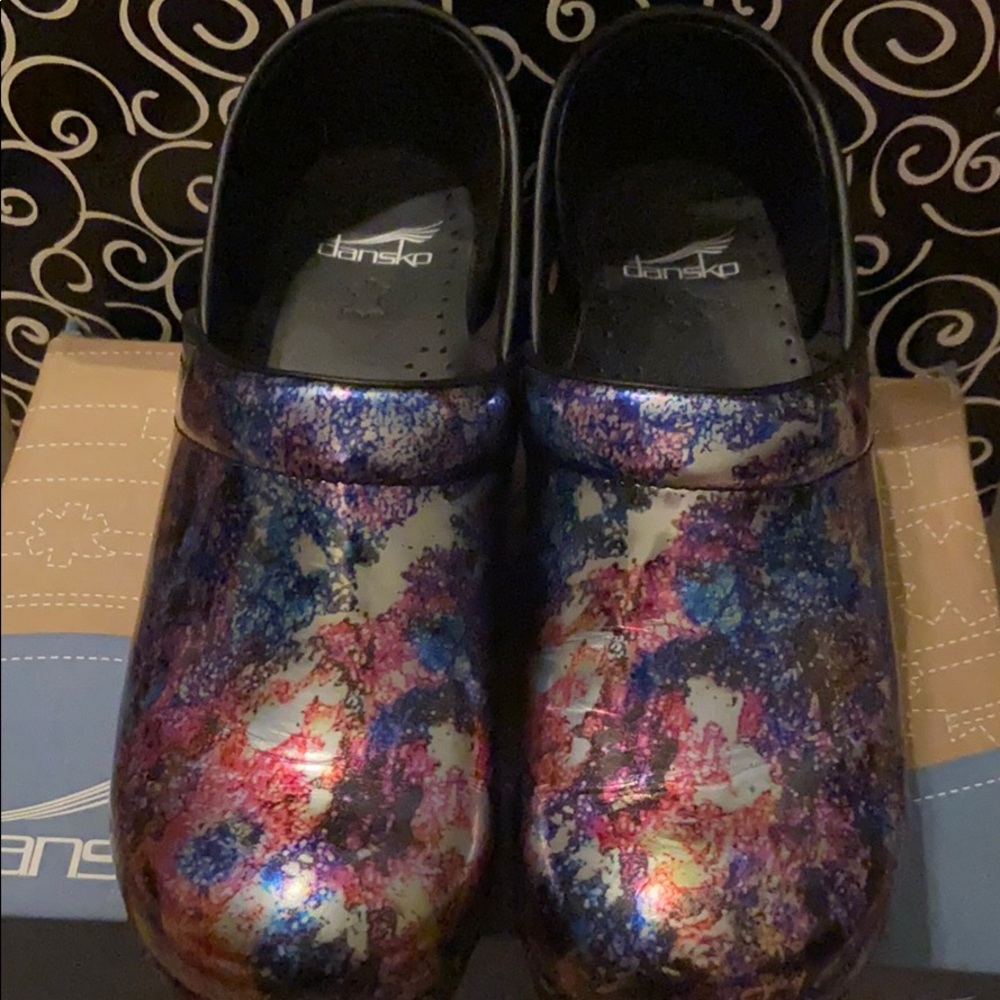 Dansko professional clogs EUC